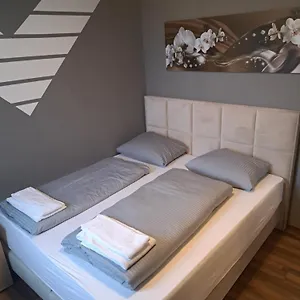 https://hotel-a8-lukas.getmunichhotels.com