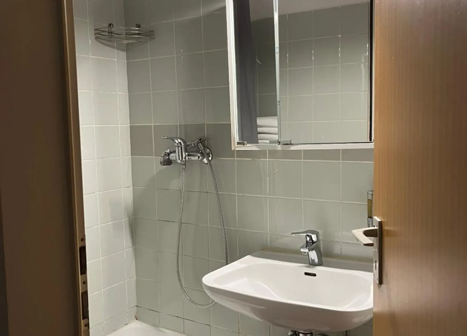 1, 2, Sleep Hostel Nuernberg Messe